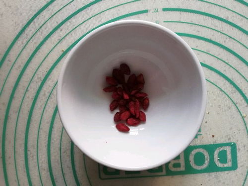 花生仁與瓜子仁能養花