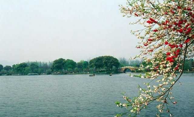 西湖十景介紹，西湖十景名稱有什么含義和來(lái)歷？雙峰插云為什么看不到了？圖9