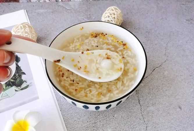 酒釀?dòng)衩仔A子的做法步驟圖，怎么做好吃