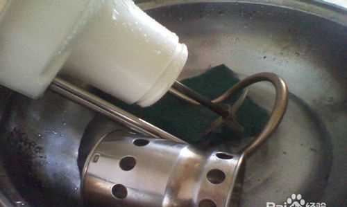 豆漿機糊鍋底很?chē)乐厝コ钫?></p>
<p>以上就是關(guān)于豆漿機糊底用醋可以 ,豆漿機煮糊了發(fā)黑怎么辦的全部?jì)热荩约岸節{機糊底用醋可以嗎 的相關(guān)內容,希望能夠幫到您。</p>
            <div   id=