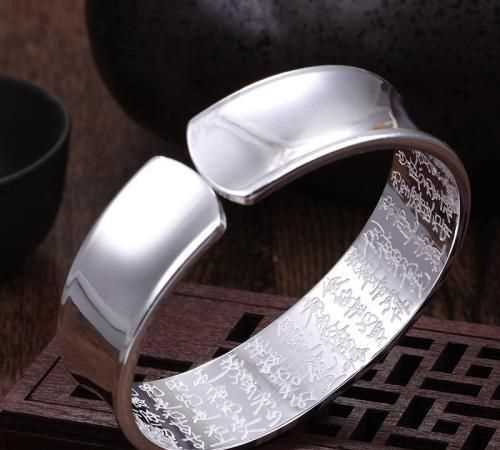 銀子會(huì )變黃嗎為什么