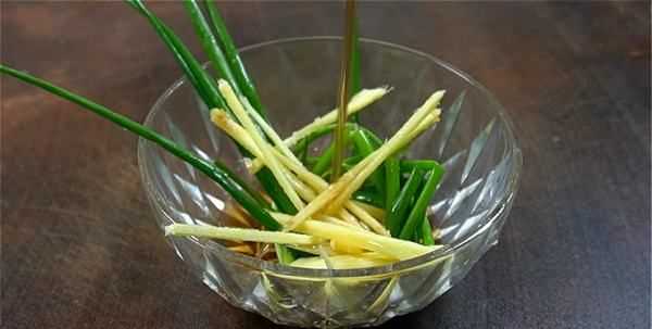 帶魚(yú)怎么清蒸沒(méi)有腥味,帶魚(yú)怎么做好吃又簡(jiǎn)單清蒸帶魚(yú)圖8