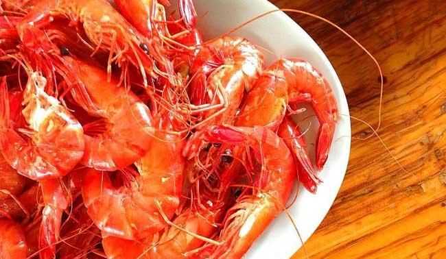 蝦和櫻桃能一起吃 蝦和櫻桃最好不要一起食用對