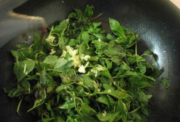 黃瓜荊芥怎么調(diào),完美的黃瓜變蛋拌荊芥怎么做好吃又簡單圖6