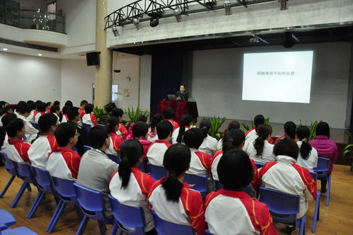 對全園師幼進(jìn)行安全知識講解