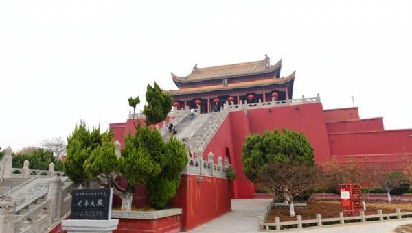 龍亭大殿