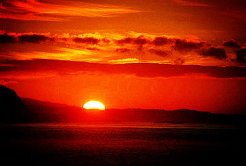 描寫(xiě)夕陽(yáng)充滿(mǎn)正能量的句子