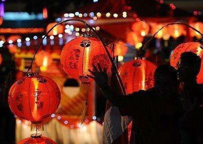 我收集到的關(guān)于元宵節的詩(shī)句有