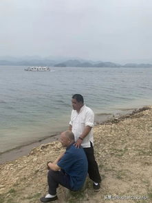 關(guān)于千島湖的詩(shī)句開(kāi)頭作文