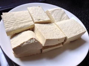 石膏豆腐點漿注意事項,石膏做豆腐方法,怎樣用石膏做豆腐