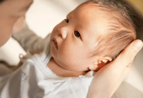 滿(mǎn)月寶寶出門(mén)注意事項,滿(mǎn)月寶寶注意事項及護理,滿(mǎn)月寶寶洗澡注意事項