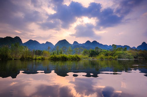 寫(xiě)給舍友簡(jiǎn)短暖心的話(huà)友情最暖心的句子