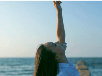 很經(jīng)典耐人尋味的說說：有些話，說的人動(dòng)動(dòng)嘴，聽的人卻動(dòng)了心